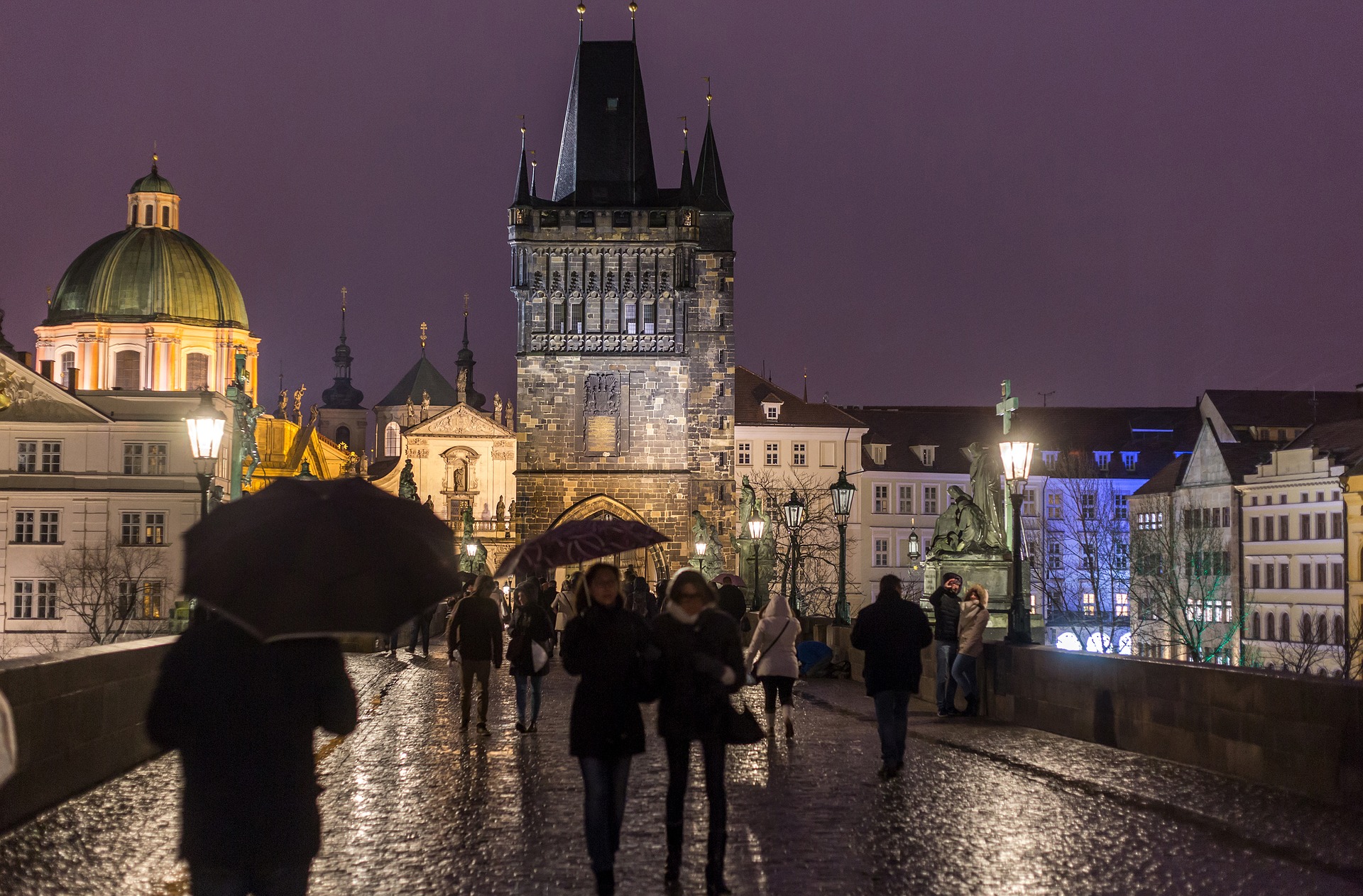 Česká republika je pro cizince levná. My si však na cestách po EU připlatíme