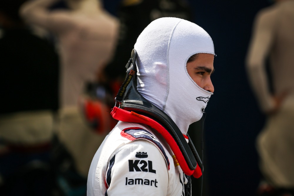 F2 v Barceloně: Bodovali Delétraz i Piquet, Brazilec poprvé v sezóně