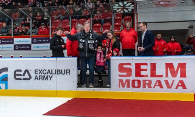 Olomoucký hokejový klan: Legenda František Tulec oslavil 70. let!